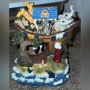VINTAGE Noah’s Ark Mechanical Music Box “Raindrops Falling On My Head”